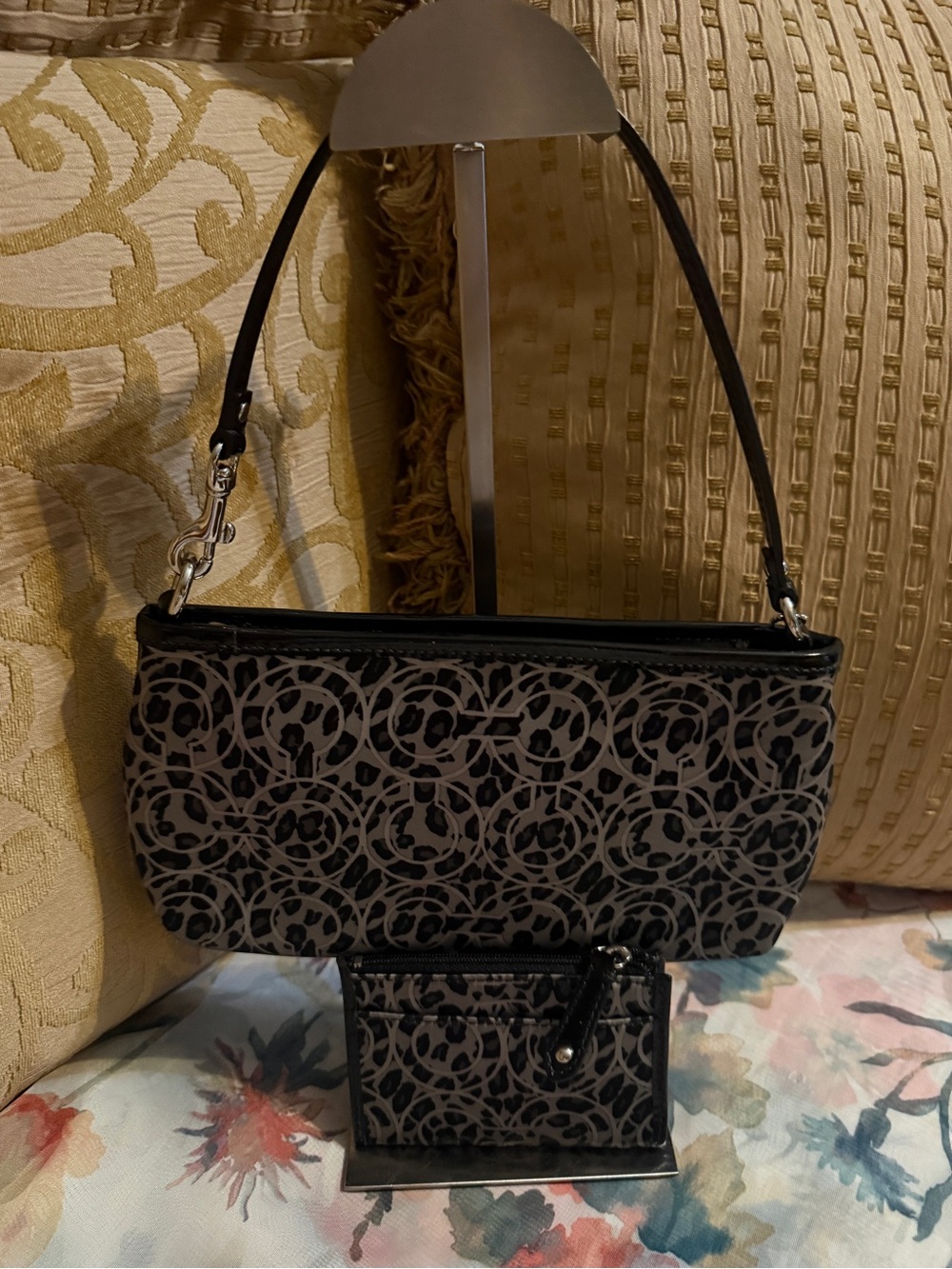 Coach Madison Ocelot Print Wristlet and Keychain ID Holder / Coin case preowned - Picture 2 of 16